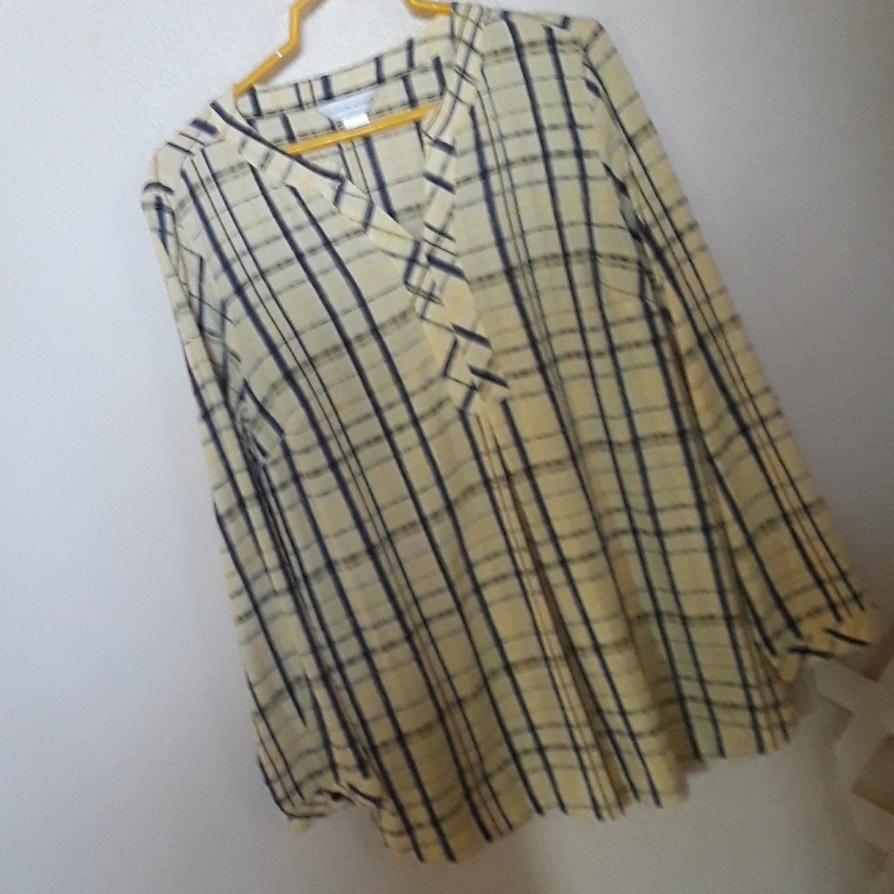 Long sleeved shirt